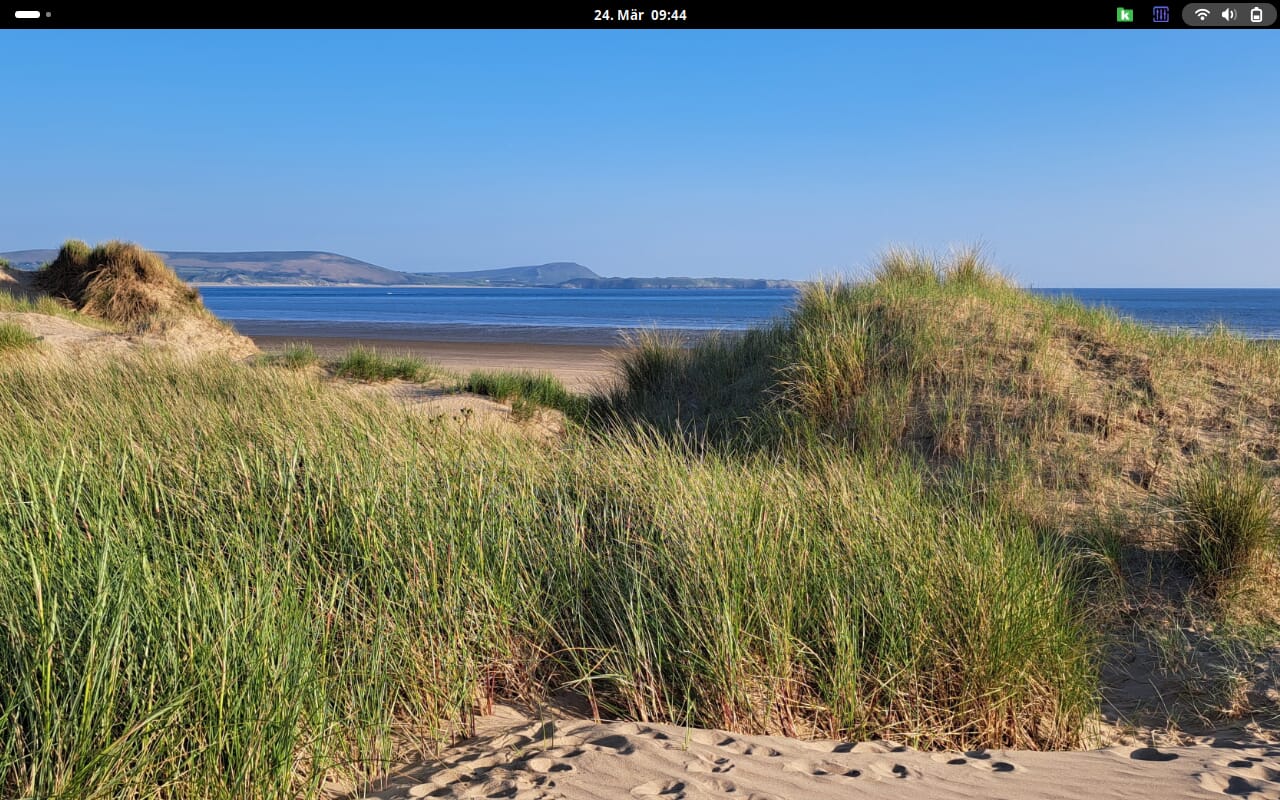 Du siehst, wie mein Solus-Desktop mit Gnome aussieht.